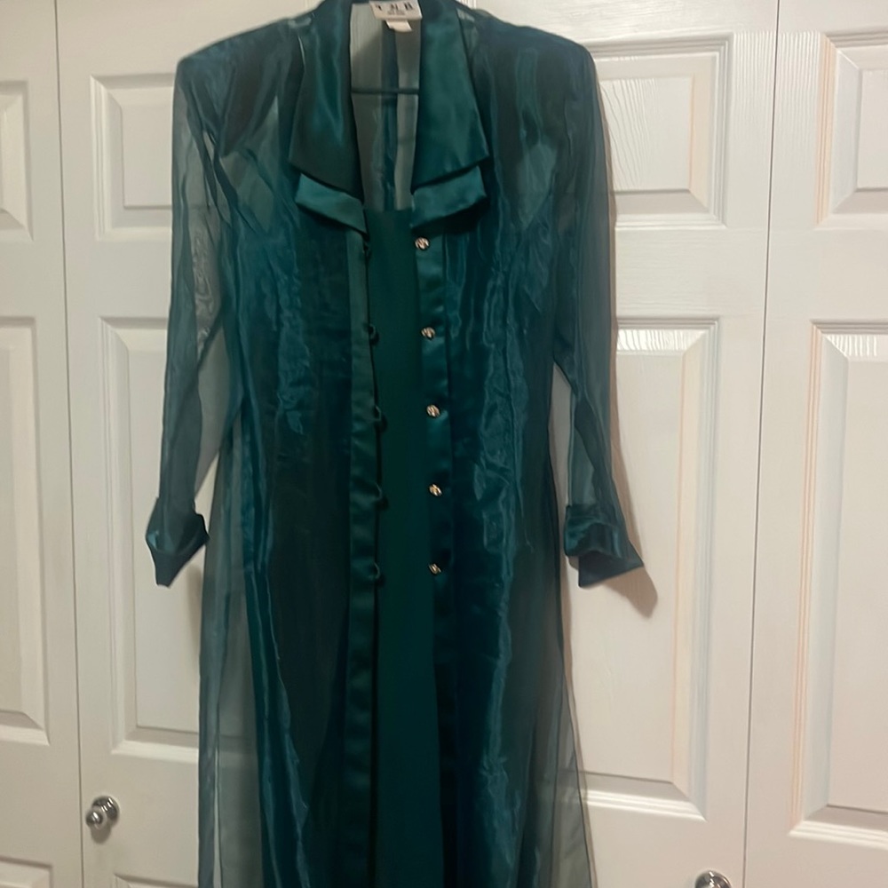T. N. B New York. Dark green formal dress & jacket. Size 17/18. Satin trim